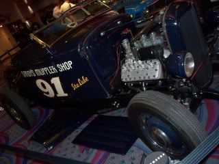 http://i253.photobucket.com/albums/hh46/rexmanches/SEMA%202010/101_3745.jpg