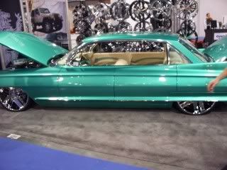 http://i253.photobucket.com/albums/hh46/rexmanches/SEMA%202010/101_3860.jpg