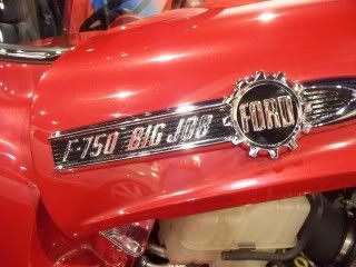 http://i253.photobucket.com/albums/hh46/rexmanches/SEMA%202010/101_3872.jpg