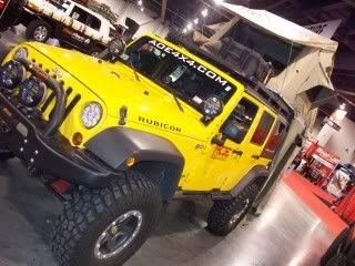 http://i253.photobucket.com/albums/hh46/rexmanches/SEMA%202010/101_3894.jpg