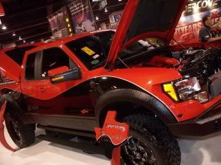 http://i253.photobucket.com/albums/hh46/rexmanches/SEMA%202010/101_3904.jpg