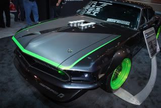 http://i253.photobucket.com/albums/hh46/rexmanches/SEMA%202010/GittinJrneedforspeed2.jpg