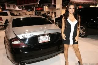 http://i253.photobucket.com/albums/hh46/rexmanches/SEMA%202010/babes14.jpg