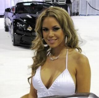 http://i253.photobucket.com/albums/hh46/rexmanches/SEMA%202010/babes26.jpg