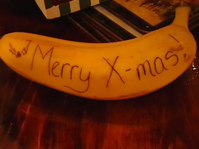 MerryChristmasBanana.jpg