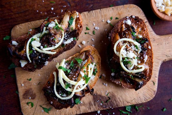 Seared Wild Mushrooms photo 01recipehealthmushroom-articleLarge_zps2d6eee33.jpg