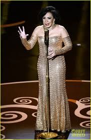 Shirley Bassey Oscars 2013 photo imagesqtbnANd9GcQyh3e812M6JITOl32ZN_zps693d73d5.jpg