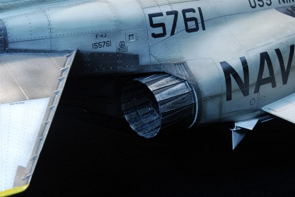 F4J-17.jpg
