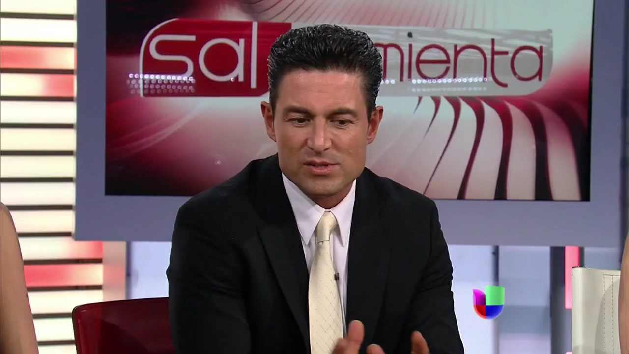  photo NDVD_067_zps028c333e.png