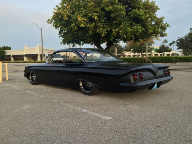 1961-chevy-belair-bubbletop-bagged-pro-t