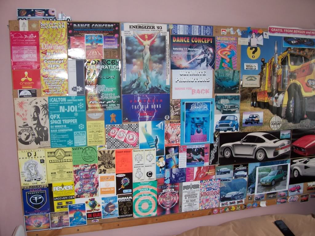 Flyer Wall