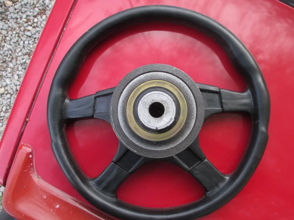 MOMO M38 wheel and EARLY e34 hub