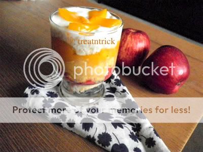 Fruity Bread Trifle Recipe @ treatntrick.blogspot.com