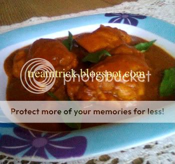 Photobucket North Indian Chicken Curry Recipe @ treatntrick.blogspot.com